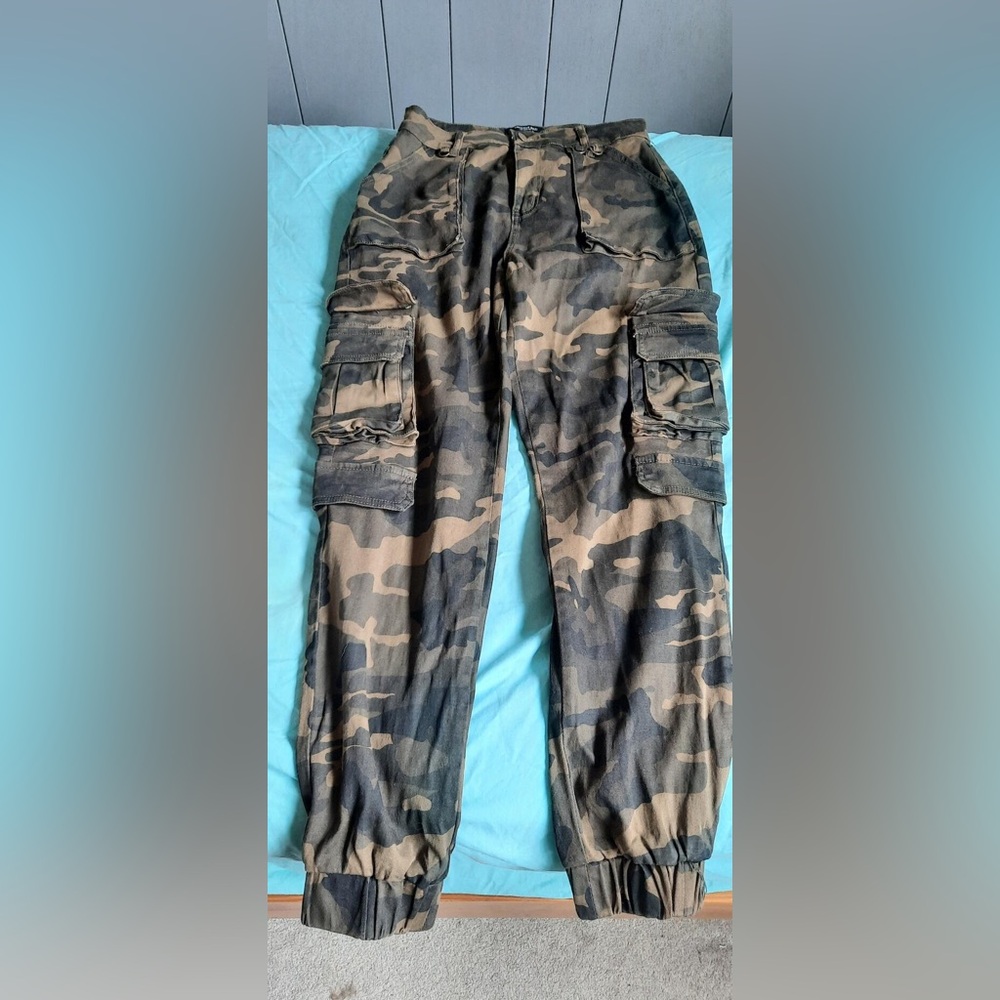 Camo cargo pants
